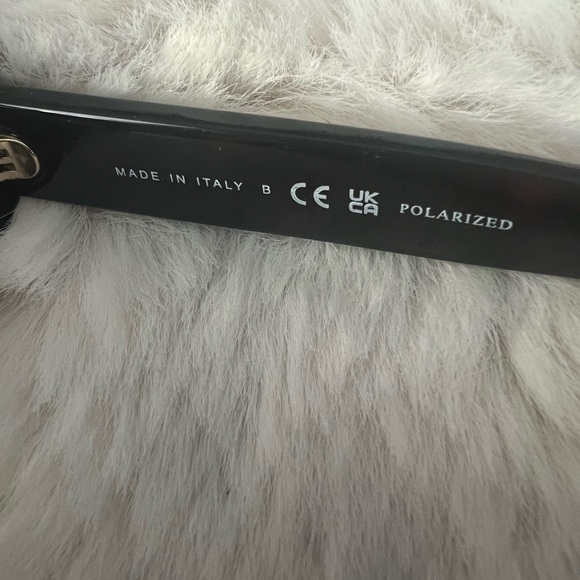 CHANEL Tortoise Shell Sunglasses - Picture 6 of 7